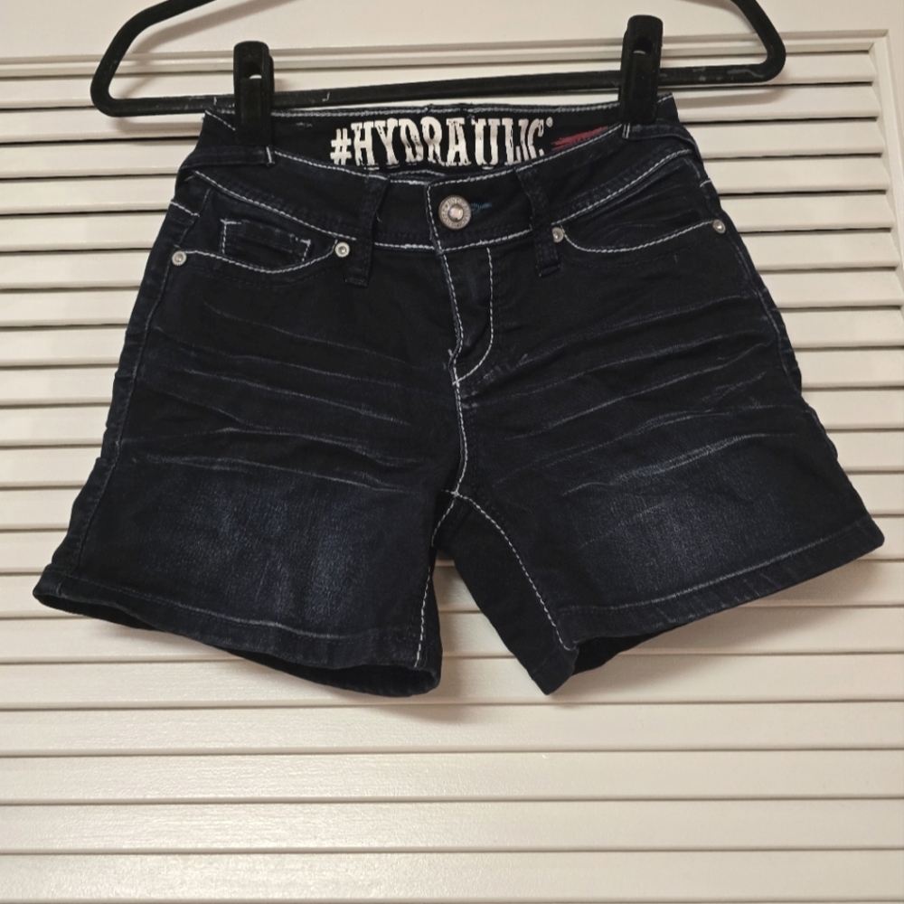 Hydraulic - Lola Curvy Shorts With Floral Beaded Detail Pockets